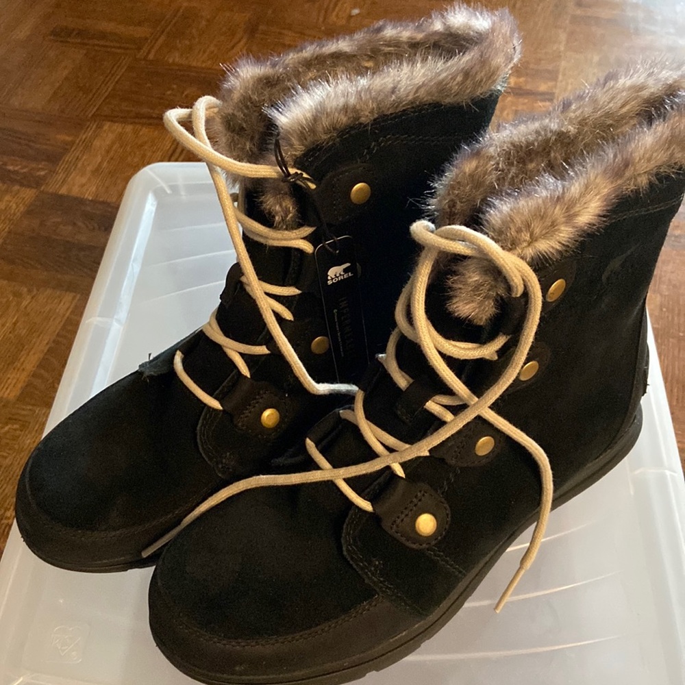 Brand New Sorel winter boots
